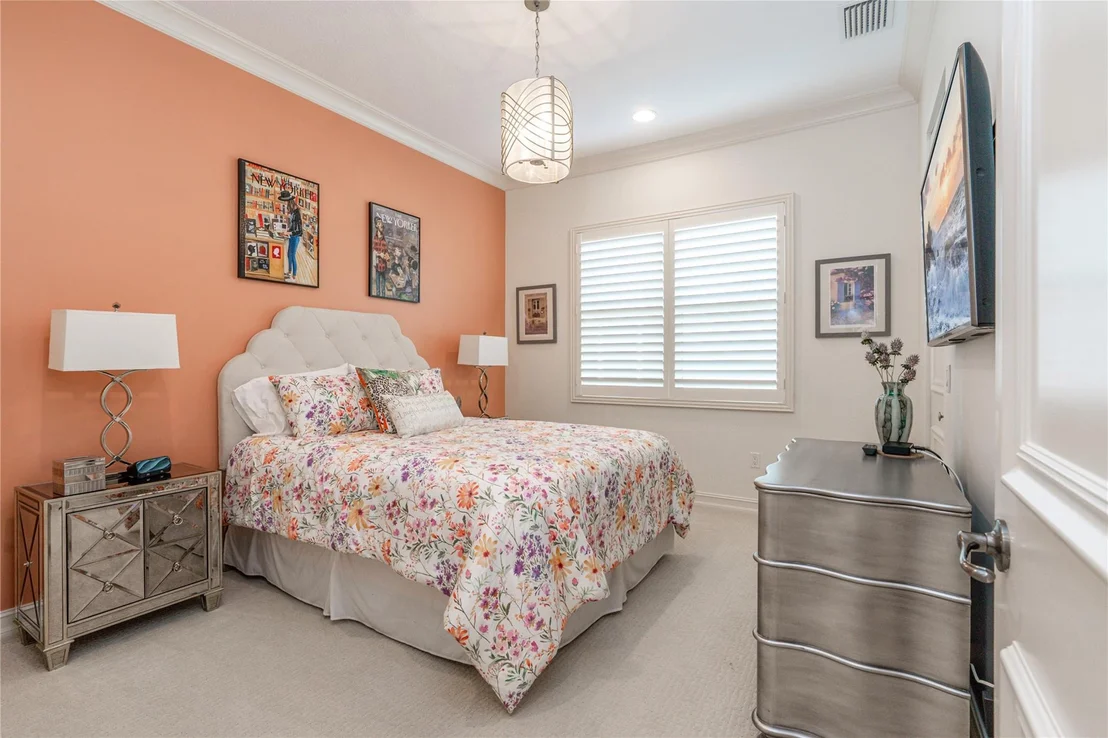 Photo of 10516 Whitewind Circle