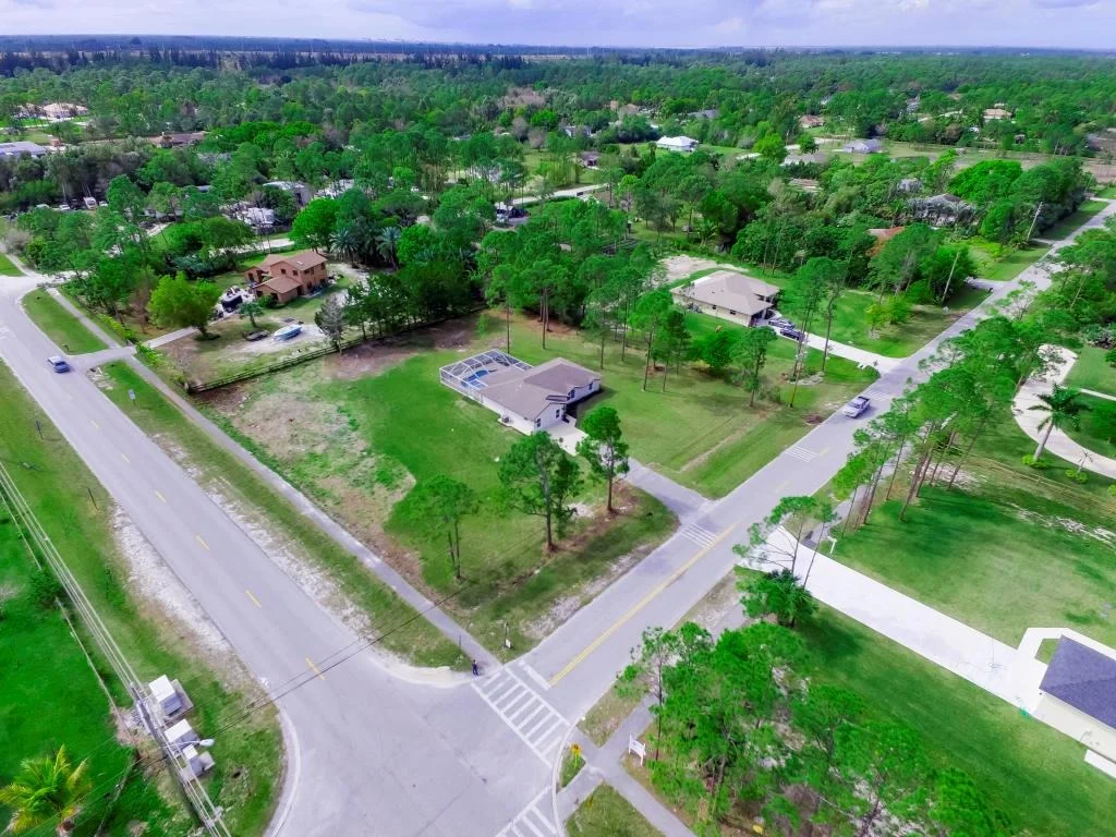 Photo of 17518 Tangerine Boulevard