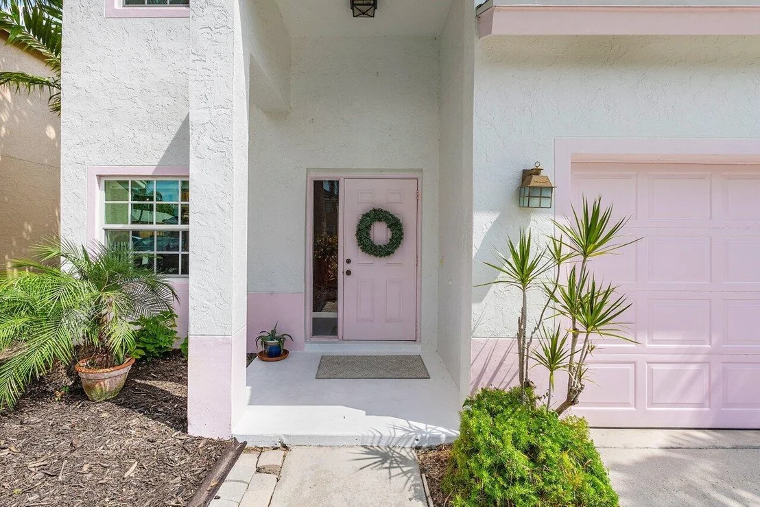Photo of 6321 Lansdowne Circle