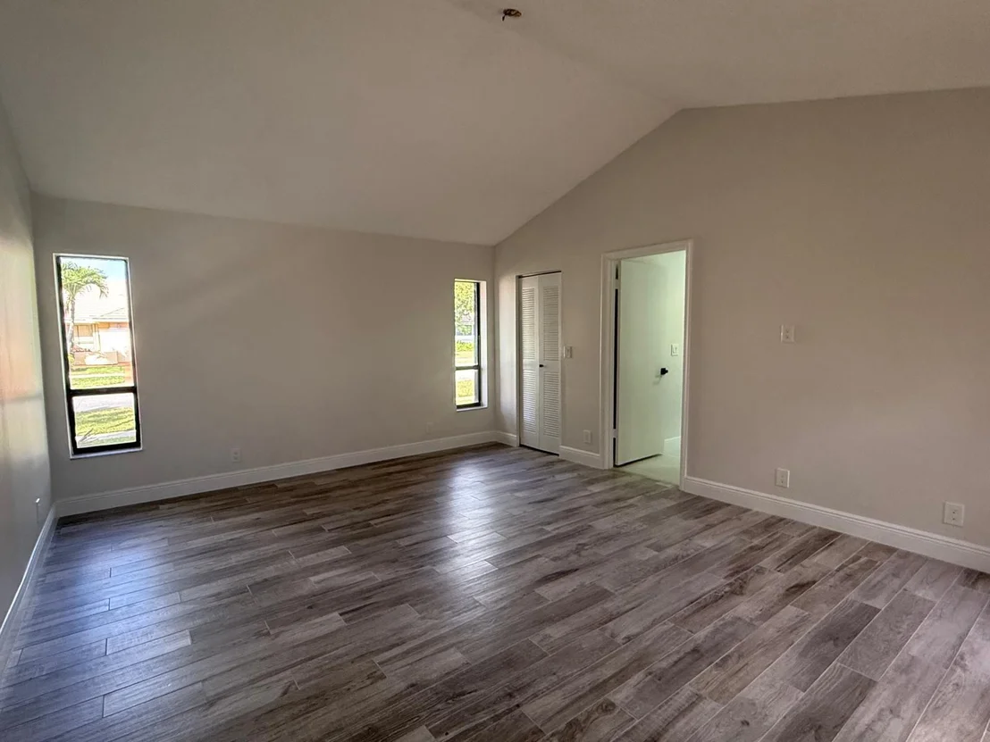 Photo of 9362 Laurel Green Drive