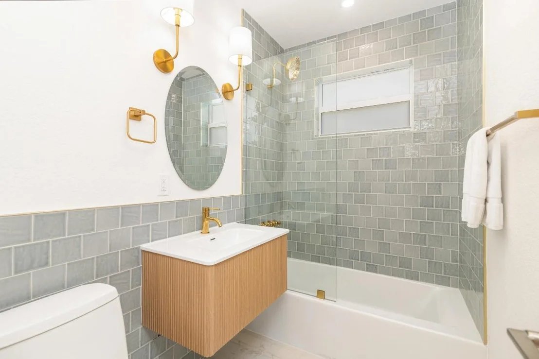 Photo of 353 Gregory Road