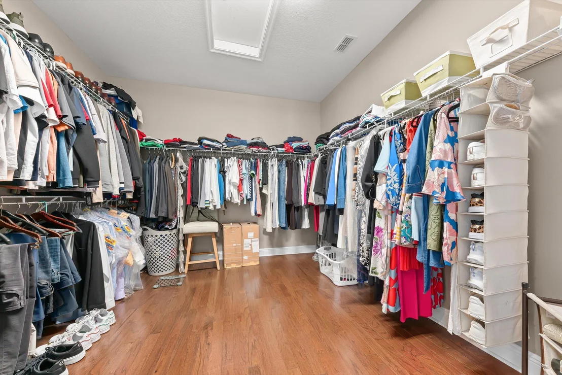 Photo of 9724 Phipps Lane