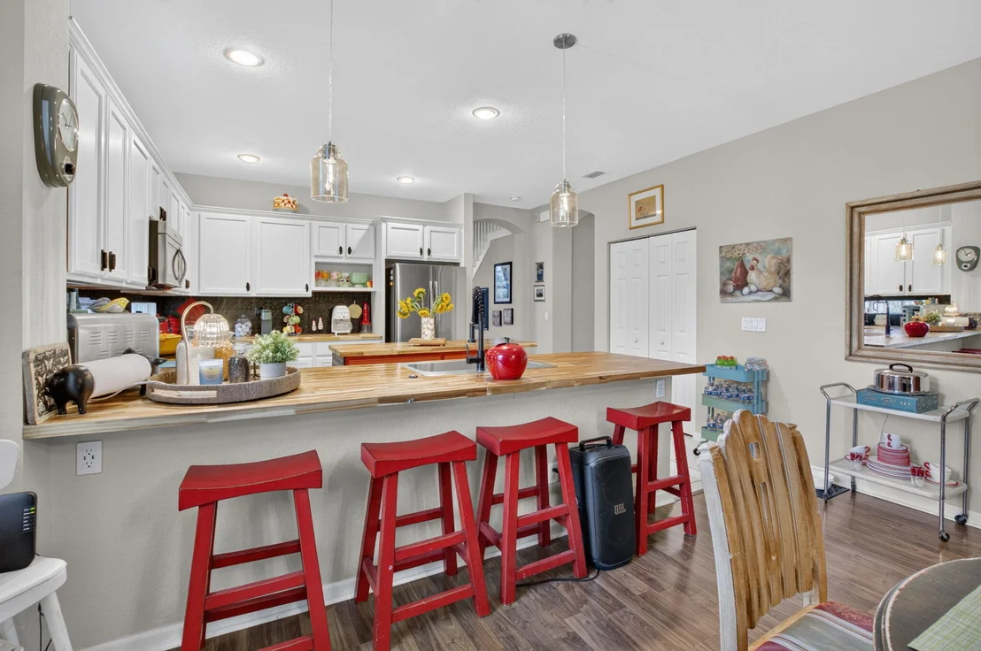 Photo of 9262 Silver Glen Way