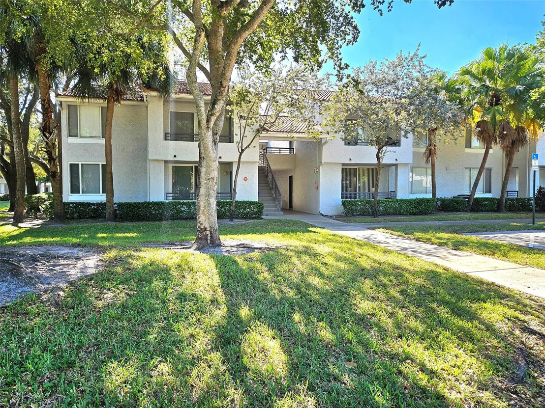Photo of Unit 13103 at 701 Lyons Road
