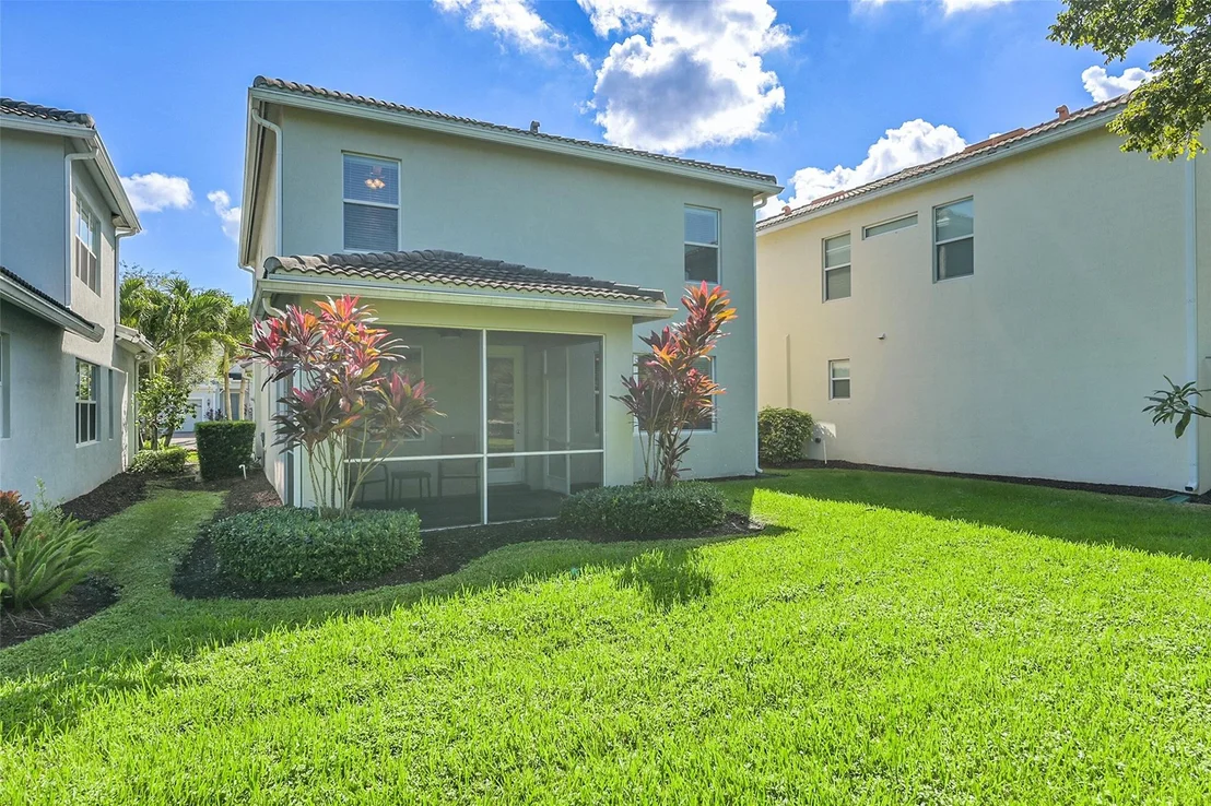 Photo of 964 Banyan Drive