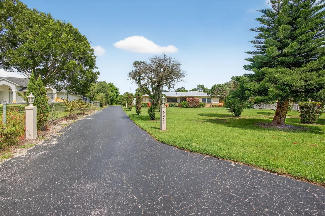 Photo of 5071 SE Great Pocket Trail