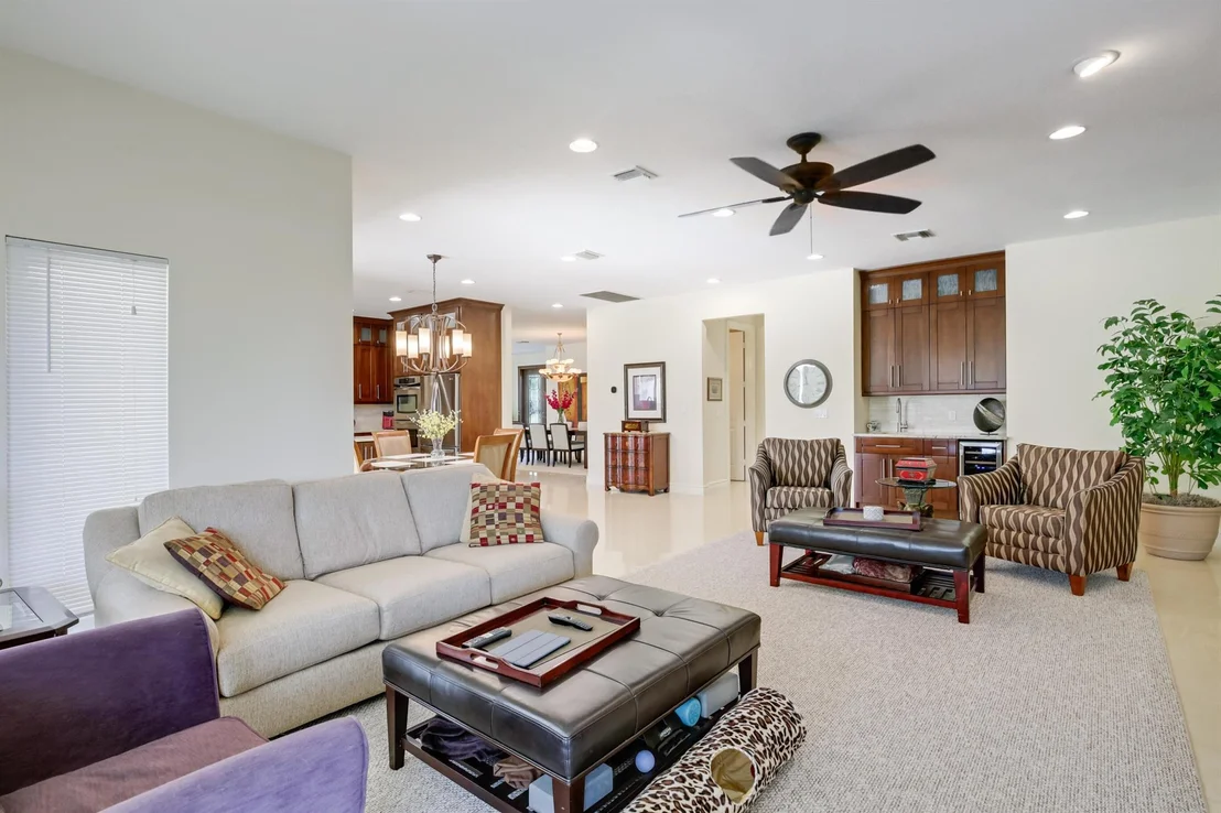 Photo of 391 Glenbrook Drive