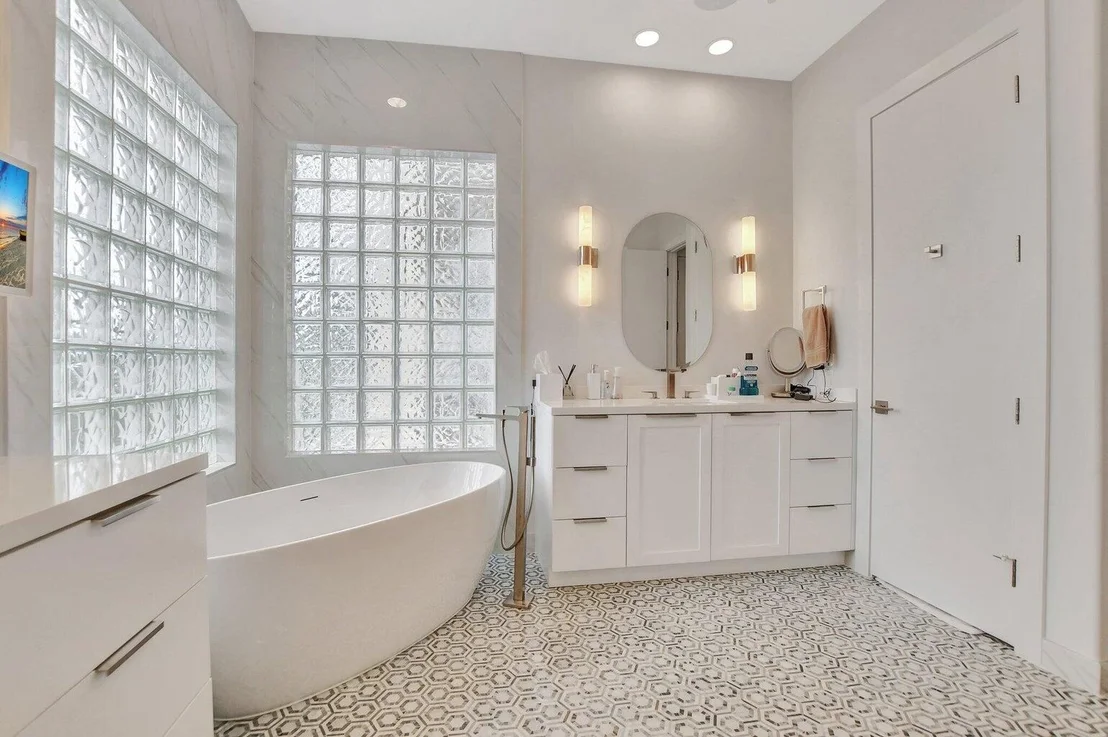 Photo of 7071 Mallorca Crescent