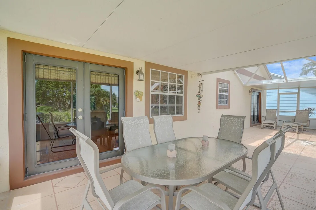 Photo of 1836 Edgewater Drive