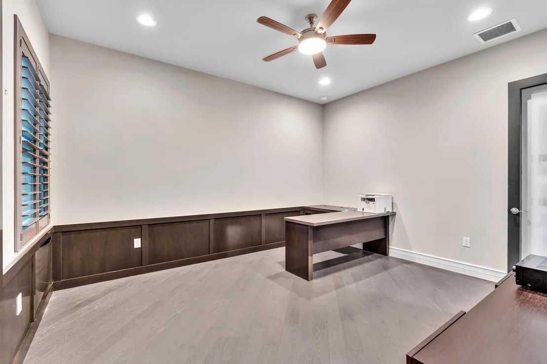 Photo of 16891 Pavilion Way