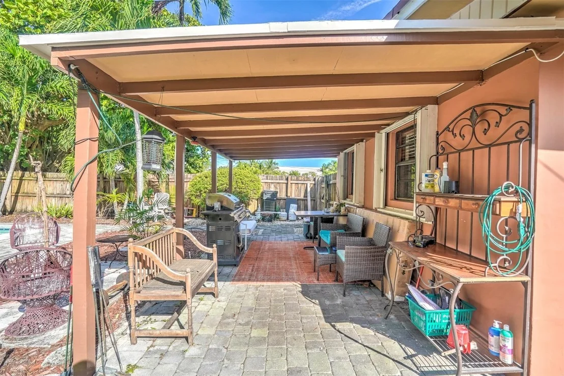 Photo of 4271 NE 11th Terrace