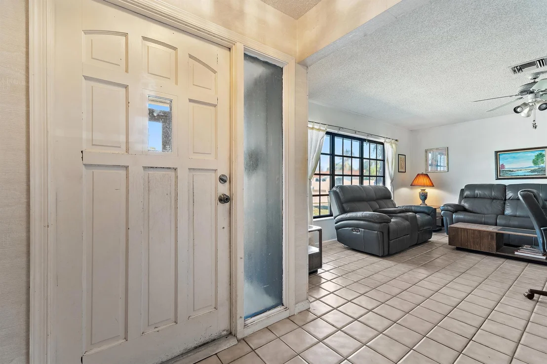 Photo of 404 Highwood Circle