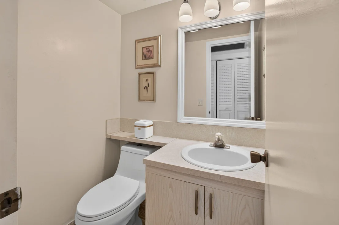 Photo of 4071 CORNWALL D