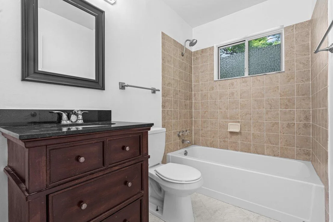 Photo of 249 NW 4th Diagonal
