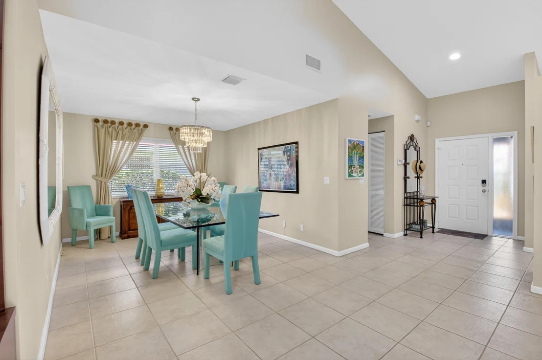 Photo of 5590 Royal Lake Circle
