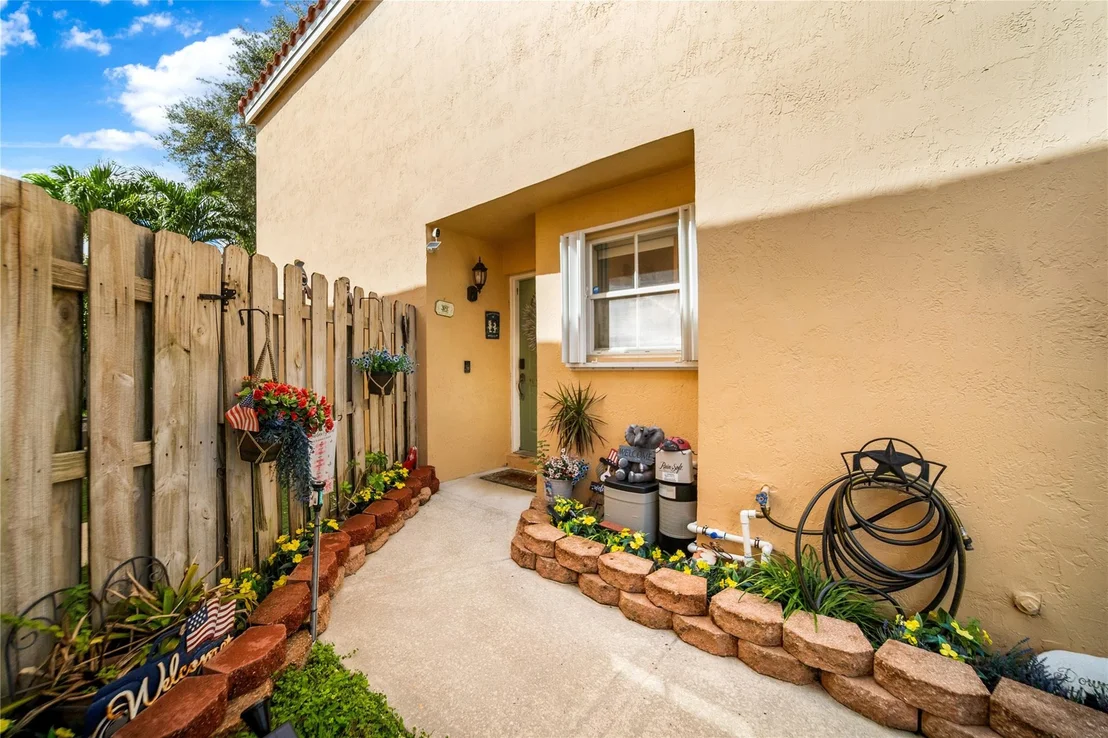 Photo of 6188 Seminole Terrace