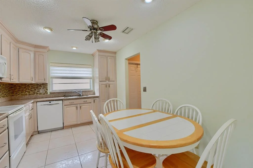 Photo of 9135 Pine Springs Drive