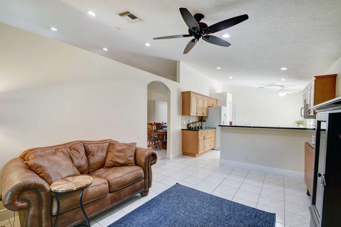 Photo of 7348 Lugano Drive