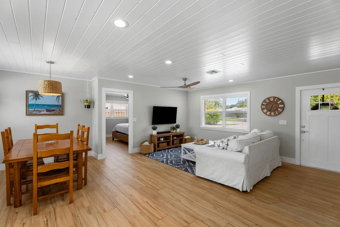 Photo of 303 W Norfolk Road