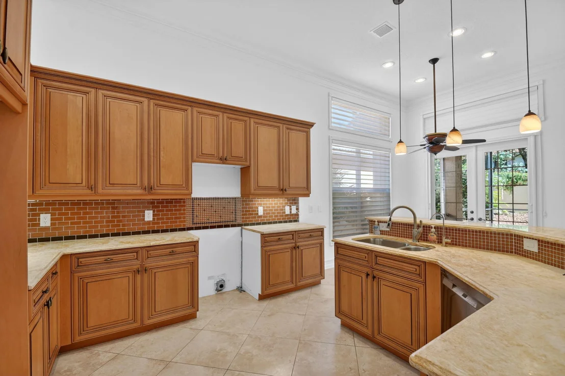 Photo of 7200 Veneto Drive