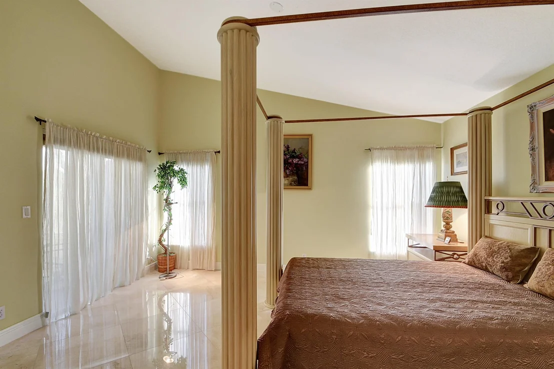 Photo of 120 Harbor Lake Circle