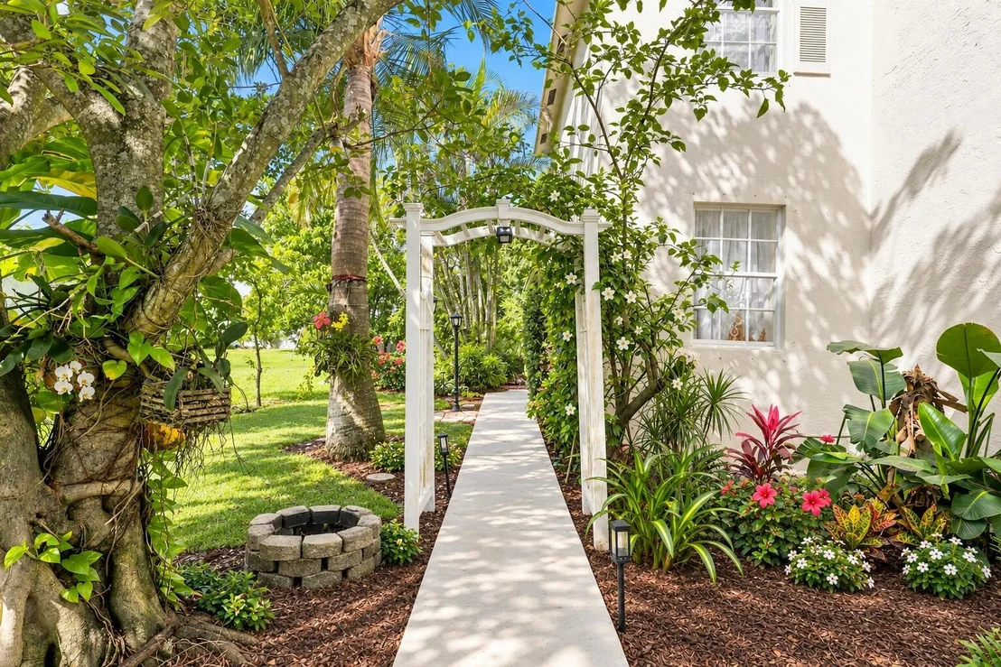 Photo of 6060 AZALEA Circle