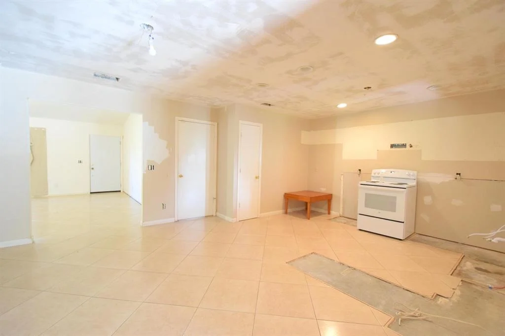 Photo of 5588 SE Avalon Drive