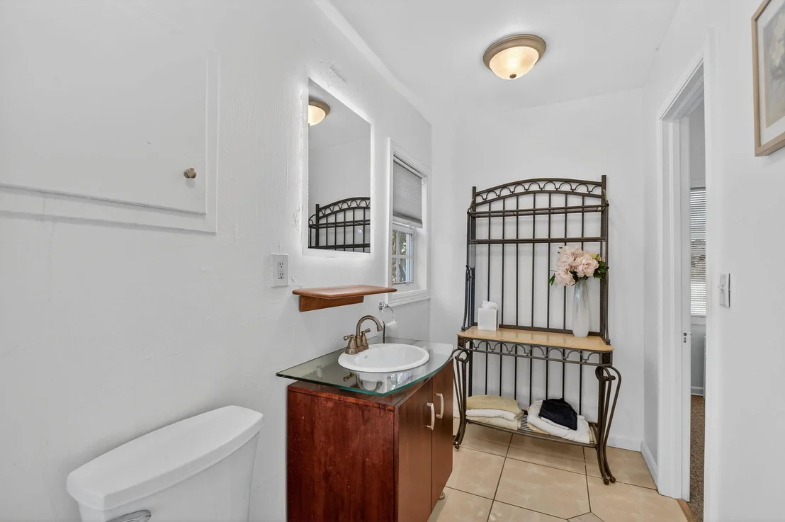 Photo of 328 Monroe Drive