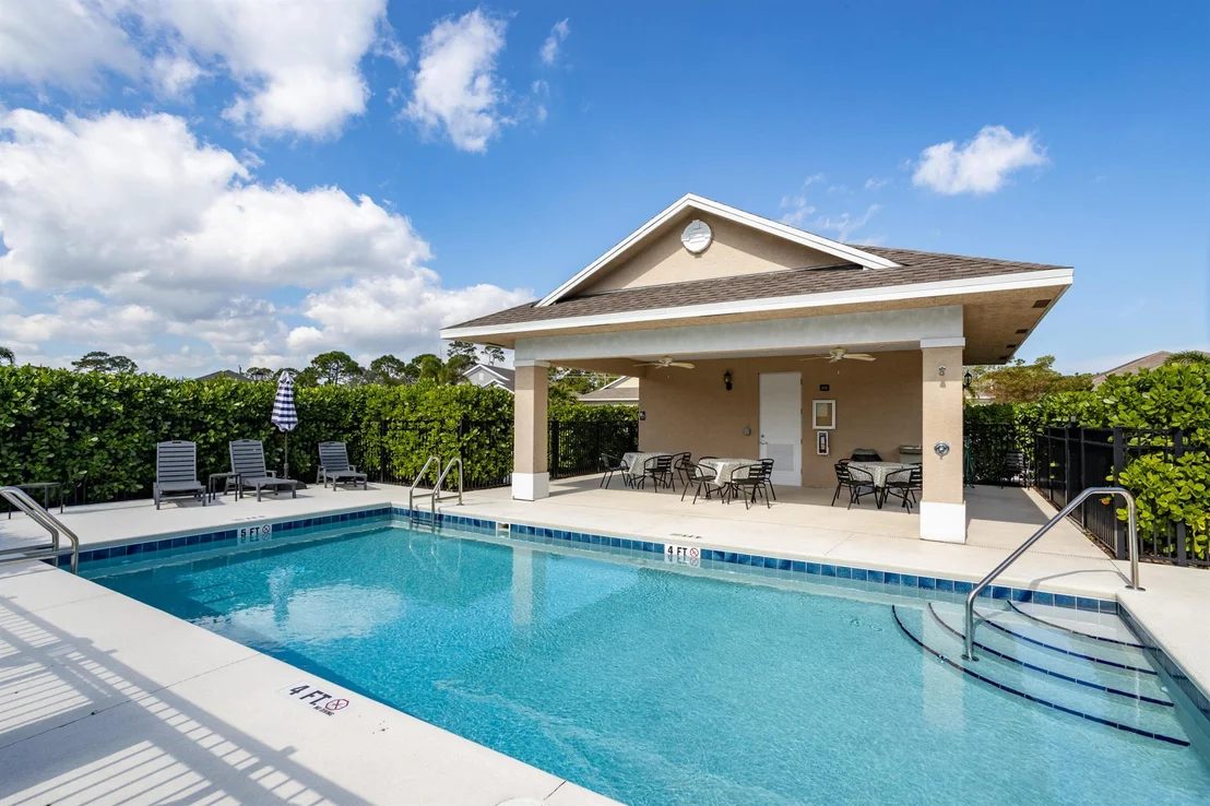 Photo of 348 Sandcrest Circle