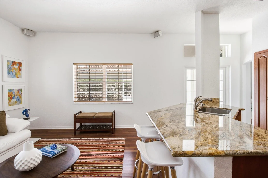 Photo of 1285 WINDSOR Lane
