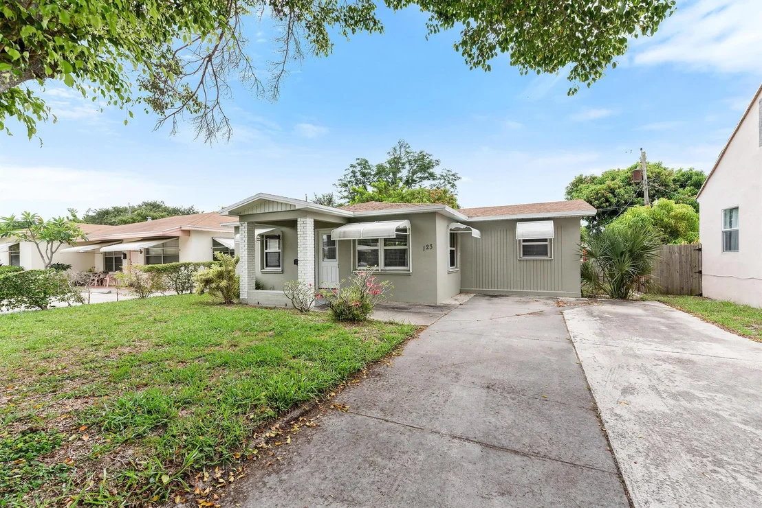 Photo of 123 Silver Beach Road