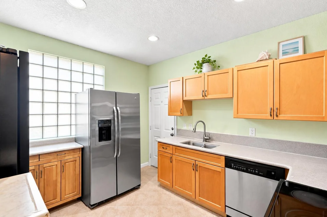 Photo of 6060 AZALEA Circle