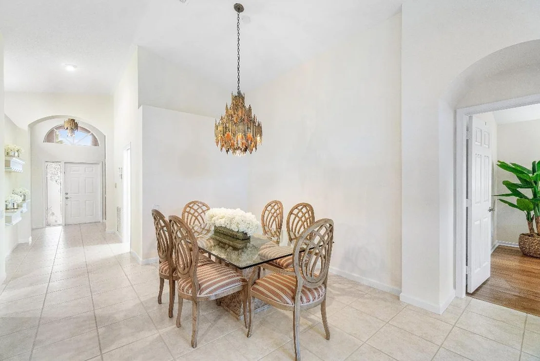 Photo of 6698 Sherbrook Drive