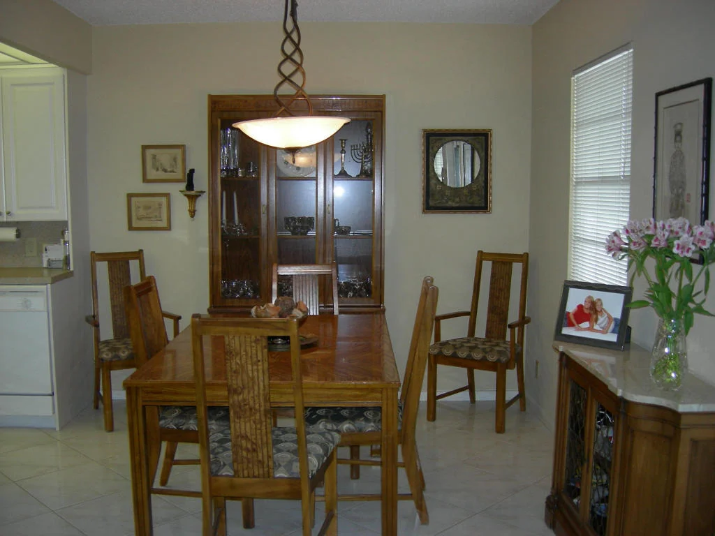 Photo of 4071 Exeter D