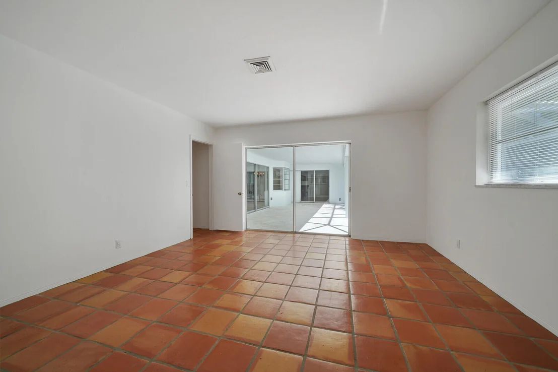Photo of 7 SE Paddock Circle