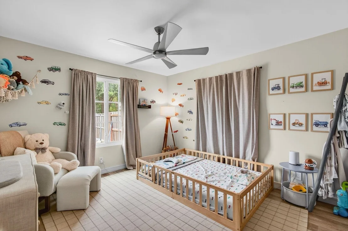 Photo of 5238 Palm Ridge Boulevard