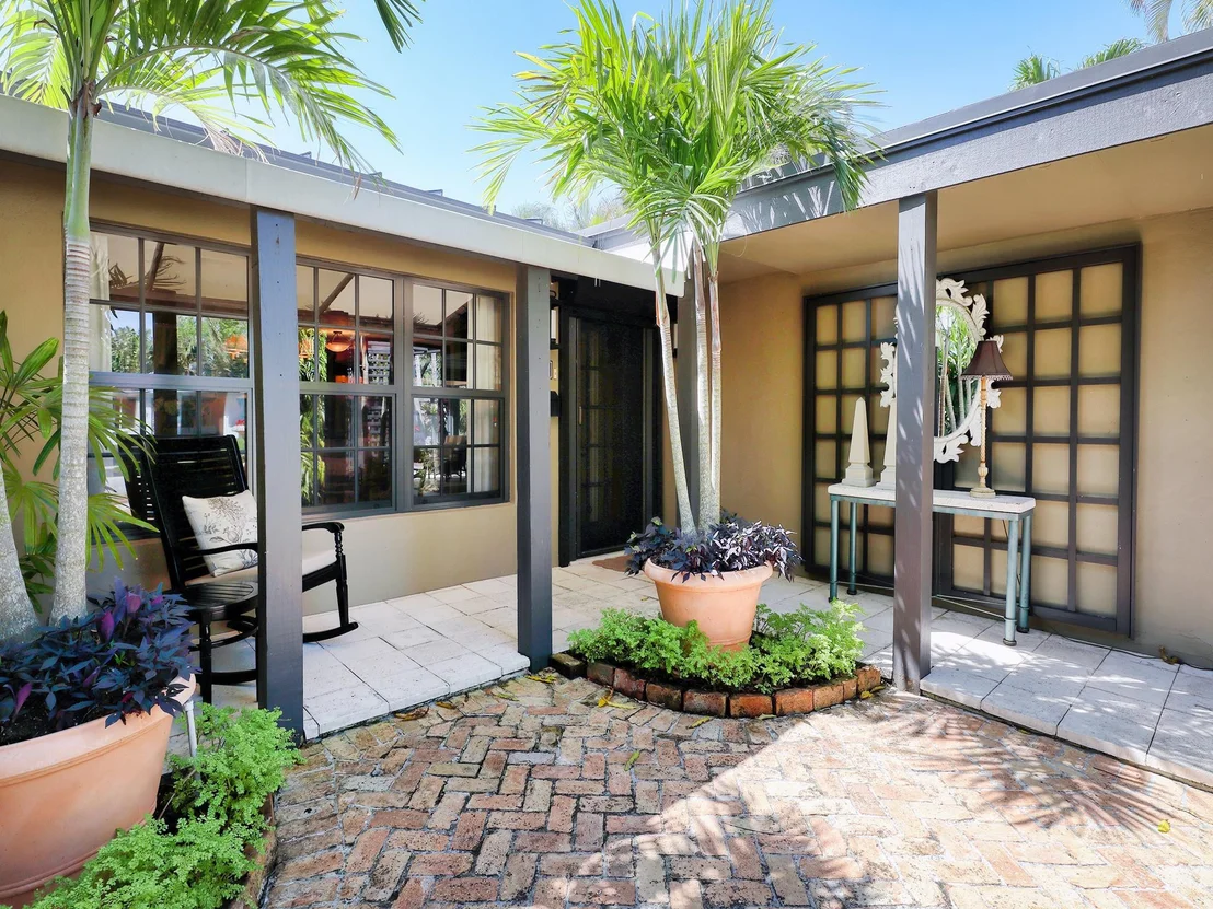 Photo of 1114 SE 14th Drive