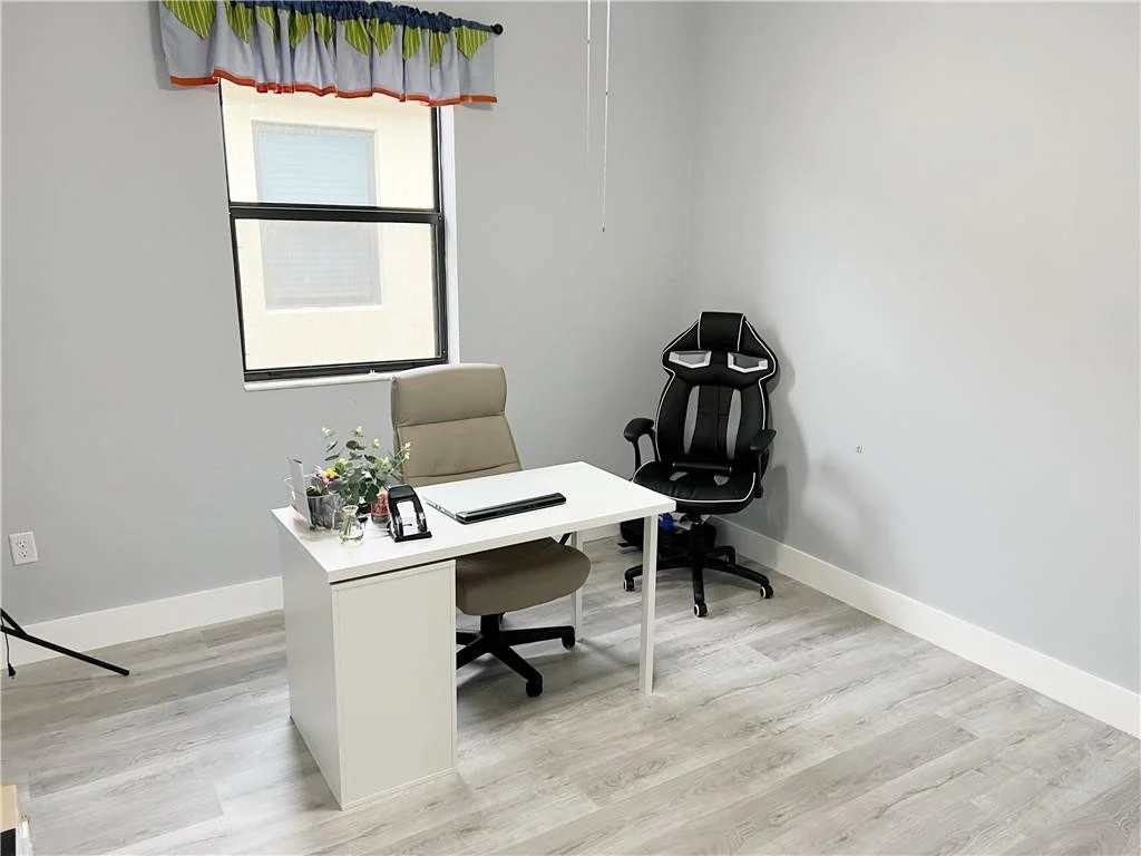 Photo of 3521 W 92nd Place