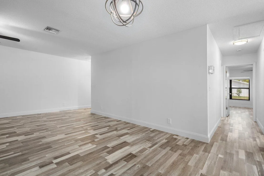 Photo of 6127 Elsinore Circle