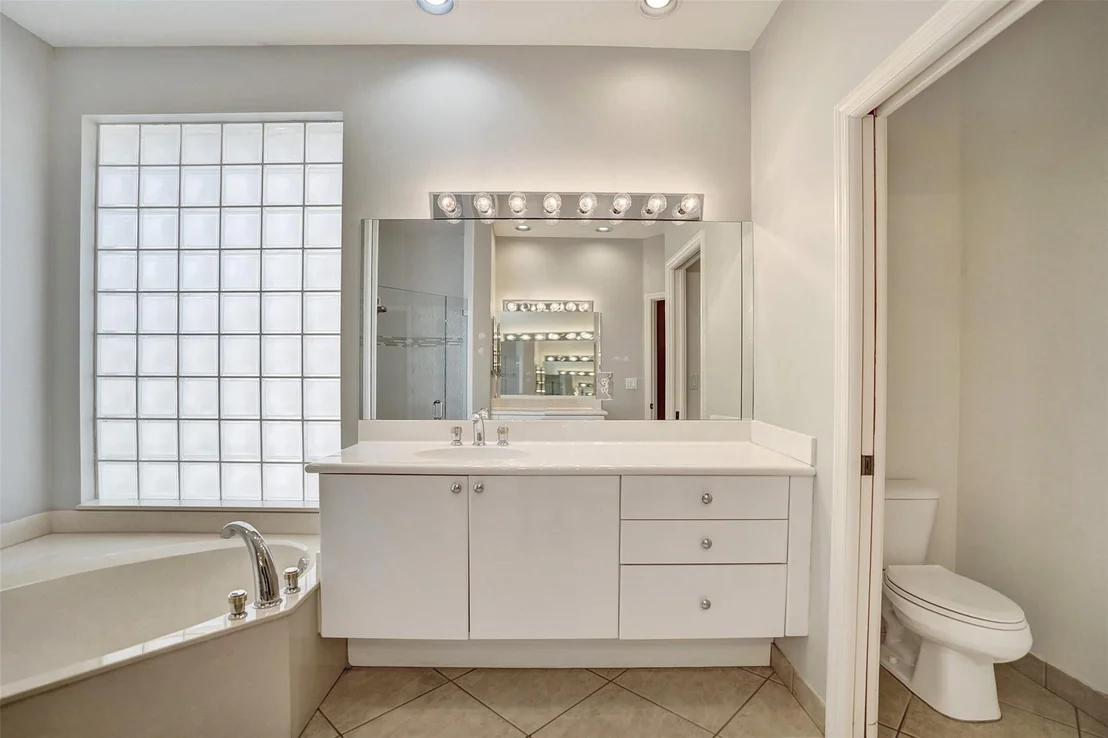 Photo of 7407 Viale Angelo