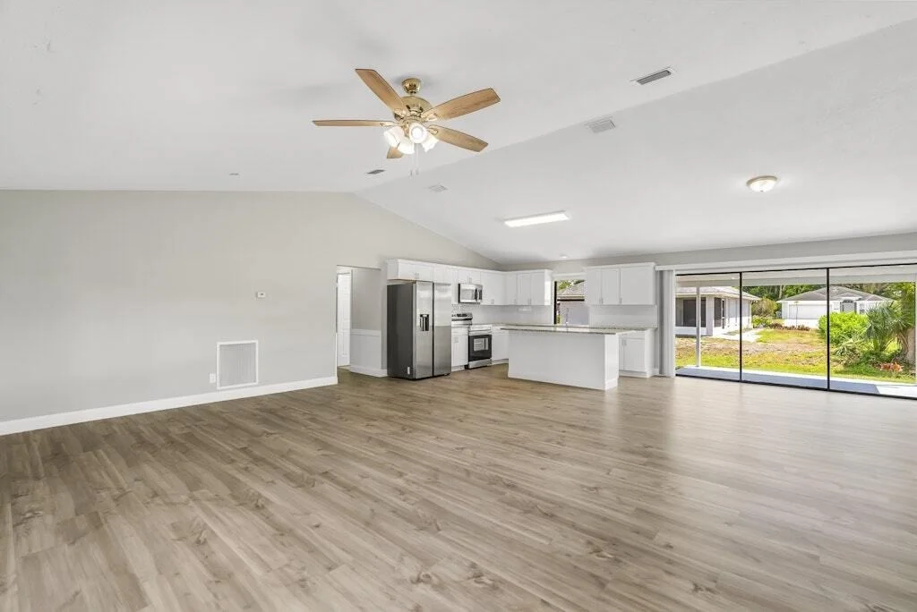 Photo of 1855 5th Place