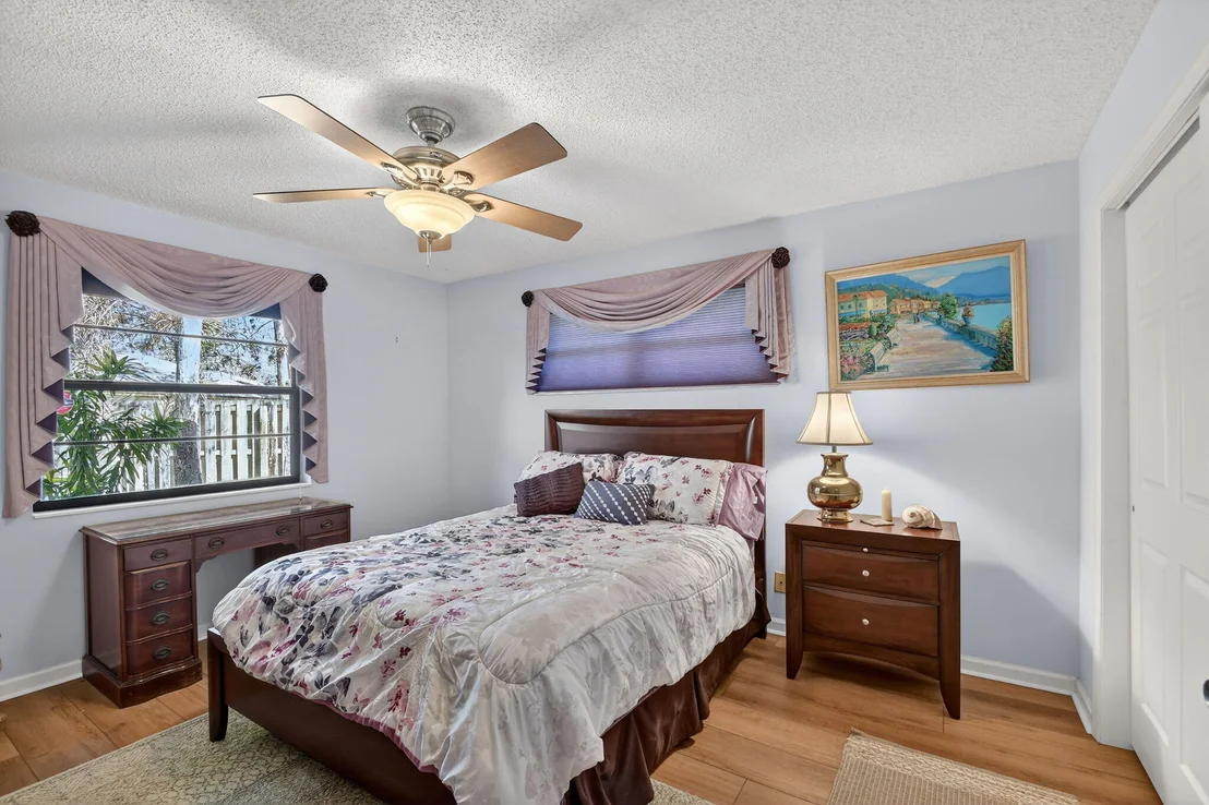 Photo of 14059 Aster Avenue