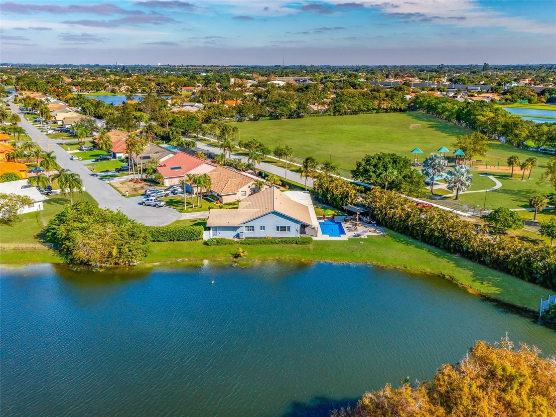Photo of 6530 Olde Moat Way