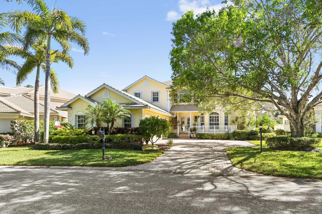 Photo of 8817 SE Compass Island Way