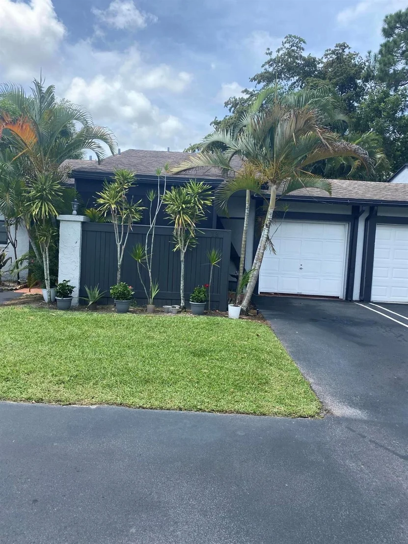 Photo of 13 Mohawk Drive