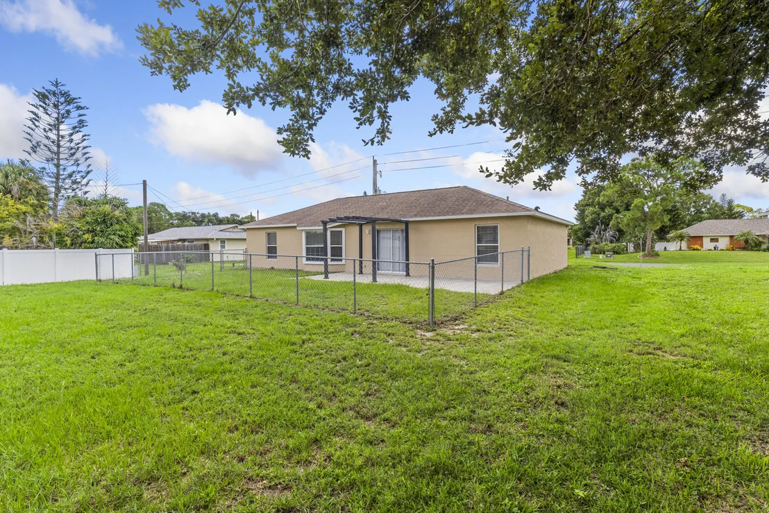 Photo of 717 Tulip Drive