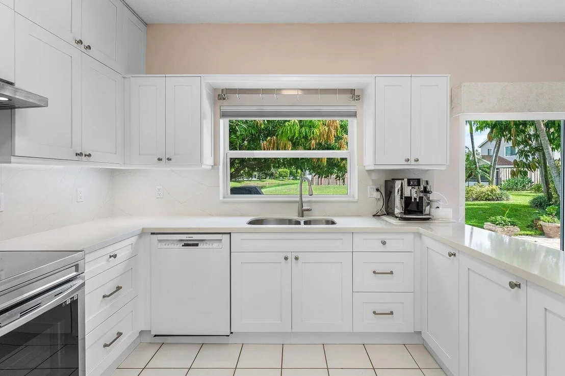 Photo of 6321 Lansdowne Circle