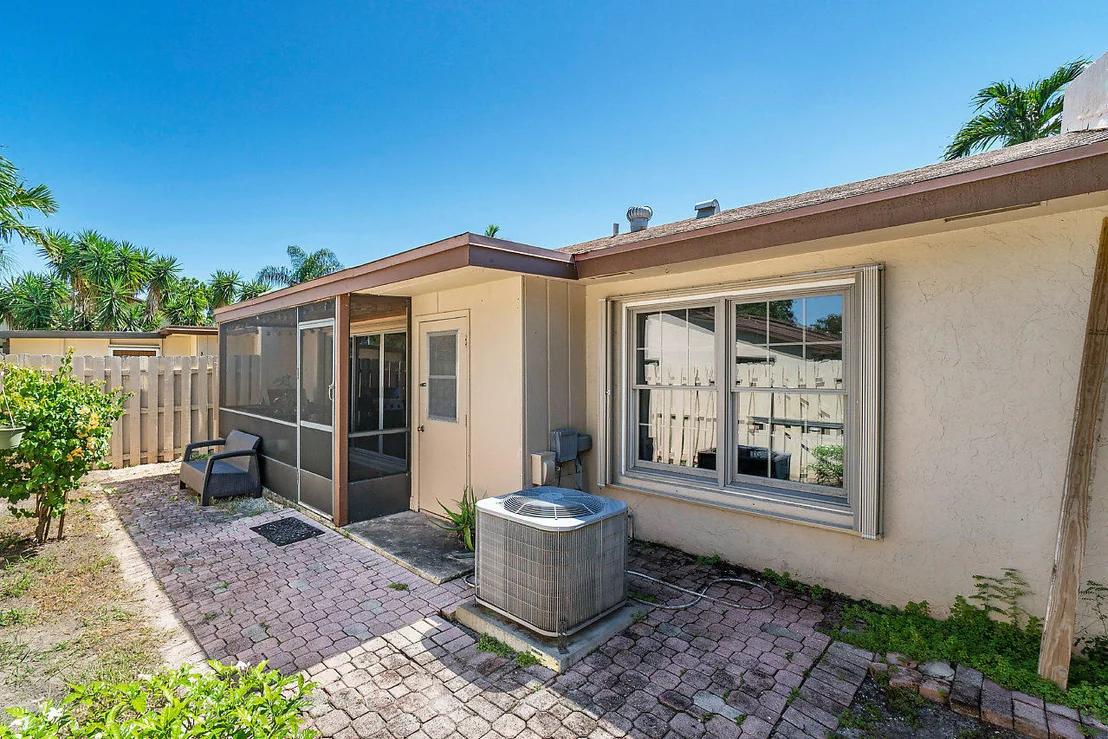 Photo of 15 Knightsbridge Lane