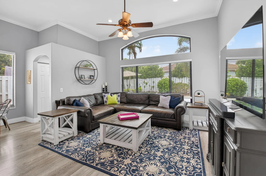 Photo of 6133 Indian Forest Circle