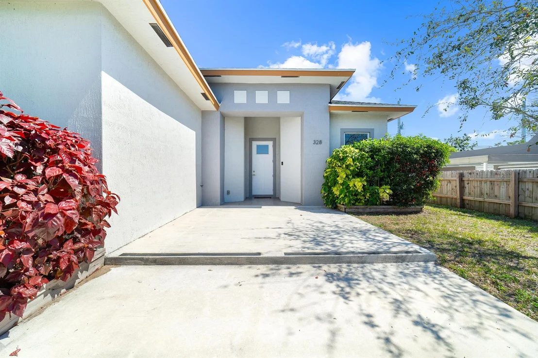 Photo of 328 Jackson Avenue